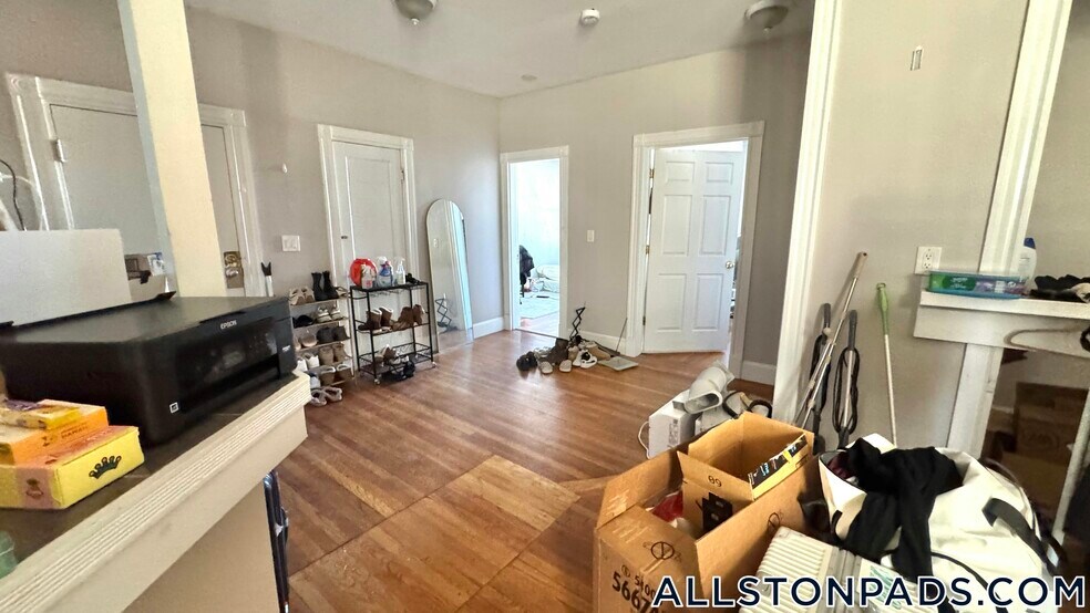 Building Photo - 1056 Commonwealth Ave