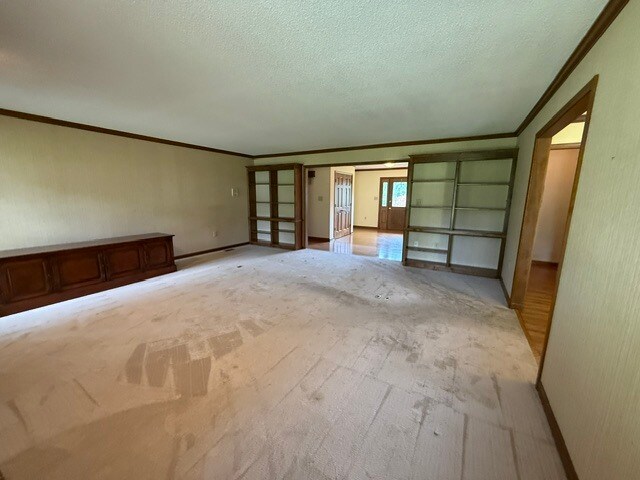 Building Photo - 590 Wedgwood Dr