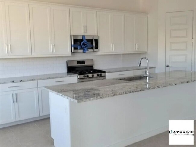 Building Photo - Ready to move in house