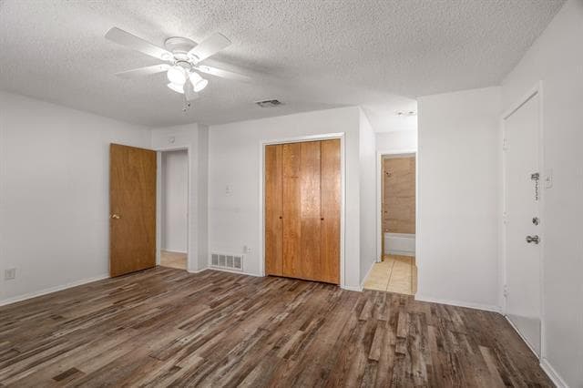 Building Photo - 808 Windcrest Dr