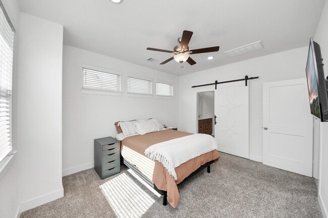 Building Photo - 7655 Jerrara Hts Ln