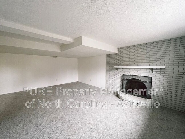 Building Photo - 68 Wake Robin Way