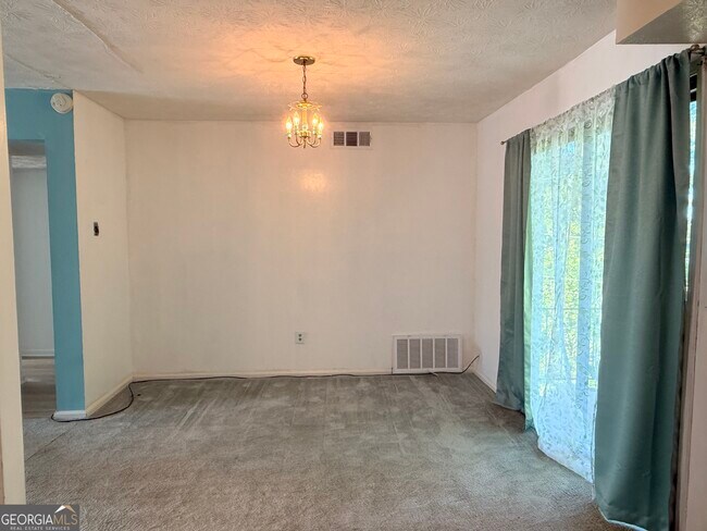 Building Photo - 3237 Abbeywood Dr