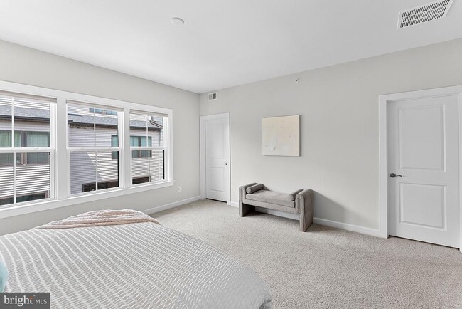 Building Photo - 43372 Whitehead Ter