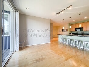 Building Photo - 1121 40th St