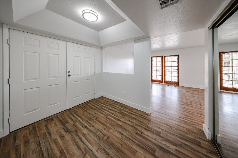 Building Photo - 18811 N 19th Ave