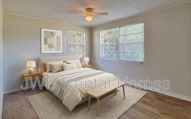 Building Photo - 7833 Eaton Ave