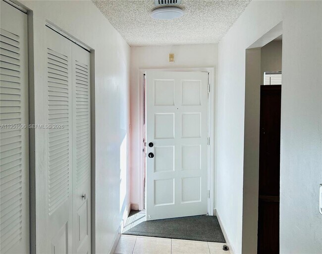 Building Photo - 3250 NW 85th Ave