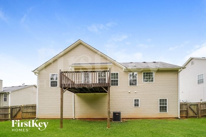Building Photo - 8018 Bradshaw Ct