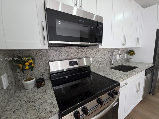 Building Photo - 1313 NW 6th Ave