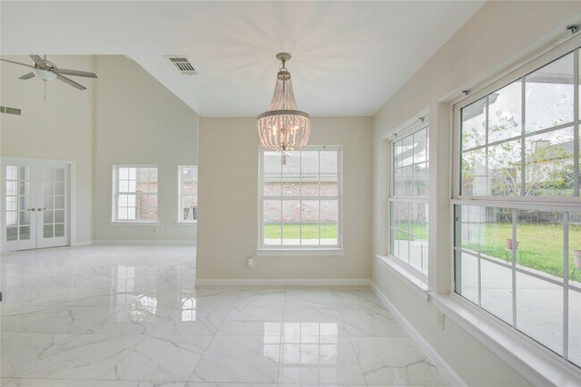 Building Photo - 4427 Waterfall Way