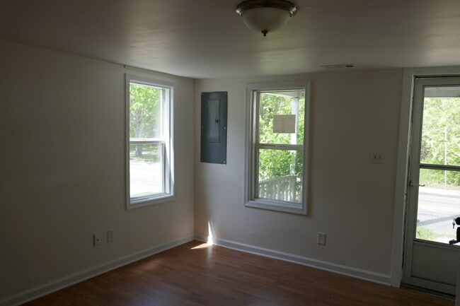 Building Photo - 209 Doctor M.L.K. Jr Ave