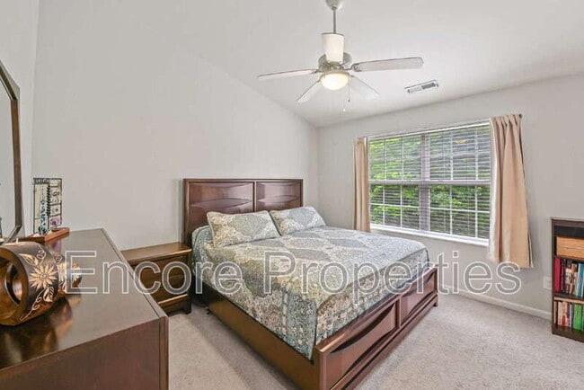 Building Photo - 1007 Denmark Manor Dr