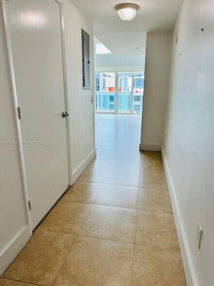 Building Photo - 41 SE 5th St