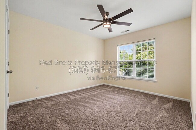 Building Photo - 13502 Delstone Dr