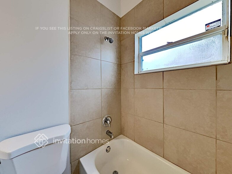 Building Photo - 12864 Maribou Cir