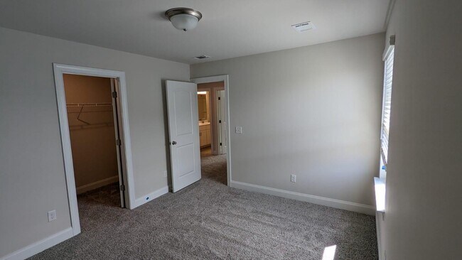 Building Photo - 1411 Alabaster Ln