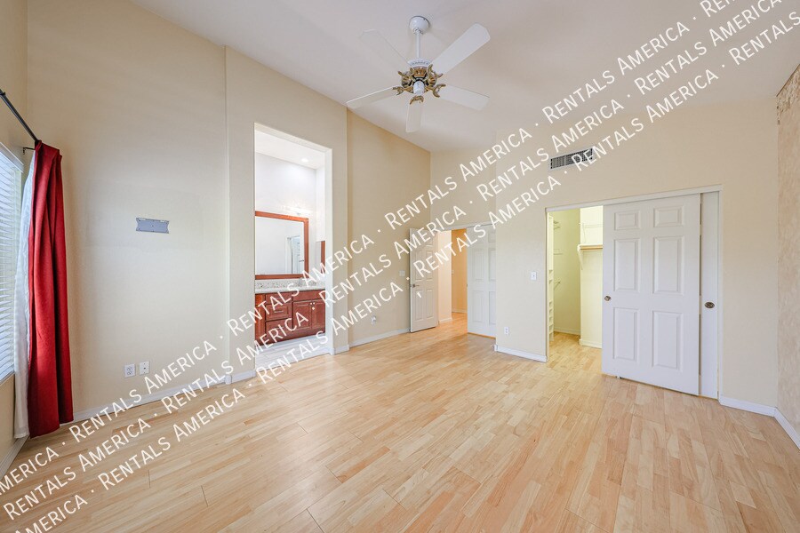 Building Photo - 15237 S 47th Way