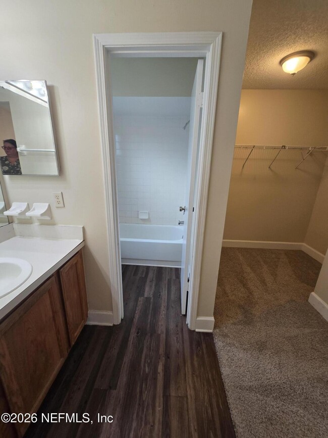 Building Photo - 6941 Huntington Woods Cir W