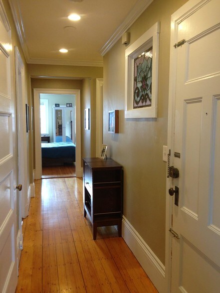 Building Photo - 45 Garrison Rd