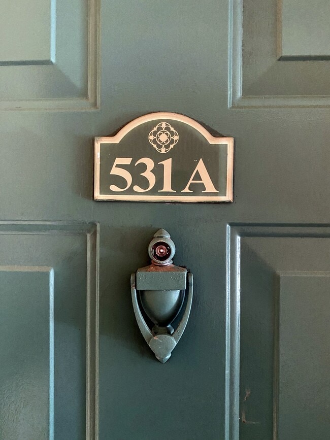 Building Photo - 2709 Via Cipriani #531A