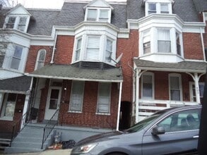 Building Photo - 405 W North St