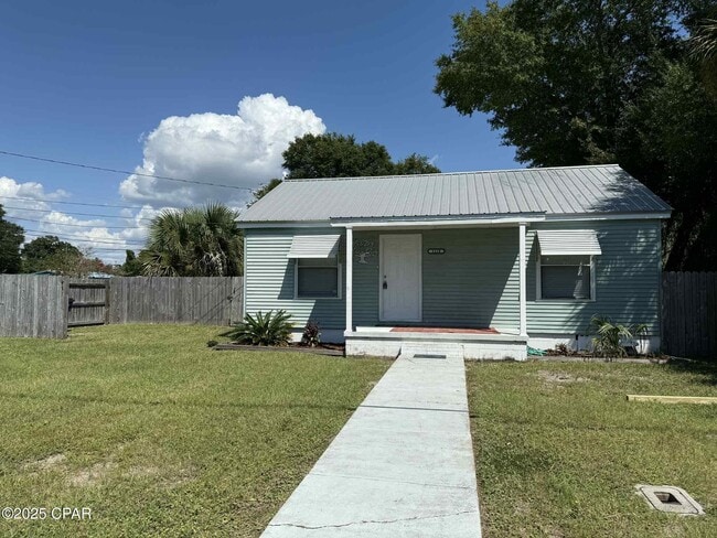 Primary Photo - 1118 Fairland Ave