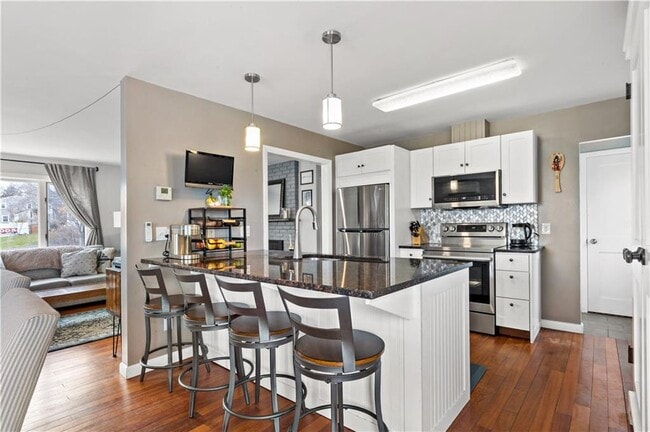 Building Photo - 3 Paul Ave