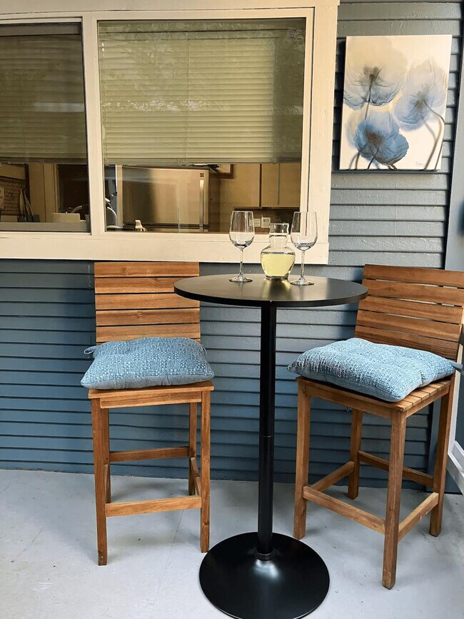 Building Photo - 756 N 76th St