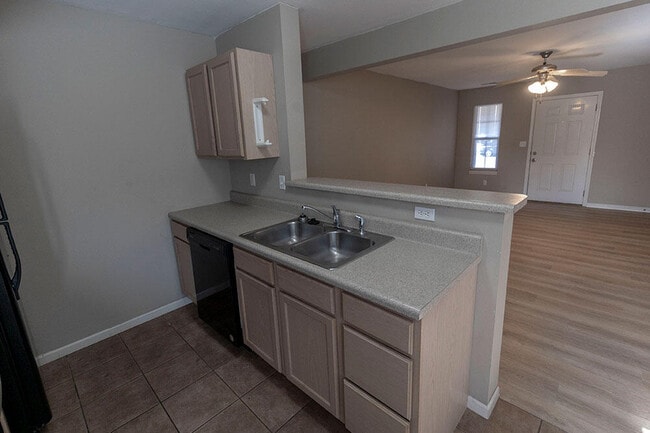 Building Photo - 4013 Snowy Owl Dr