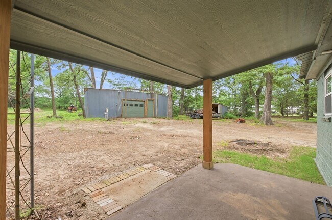 Building Photo - 509 Co Rd 2271