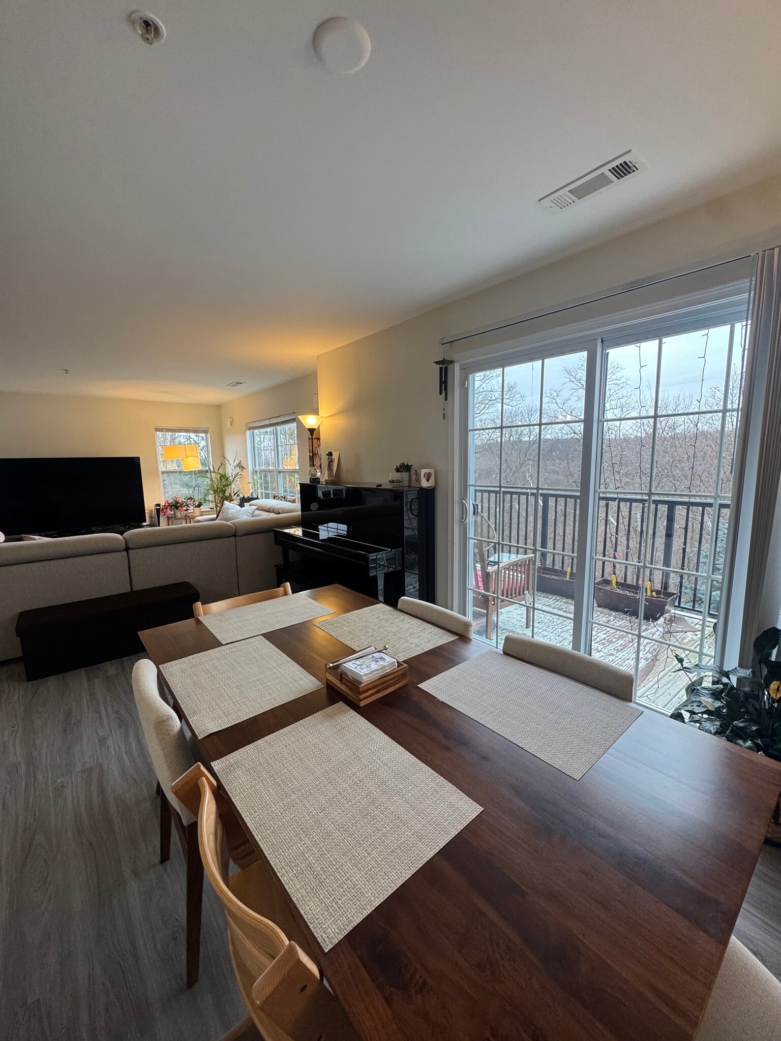 Building Photo - 33202 Town Green Dr