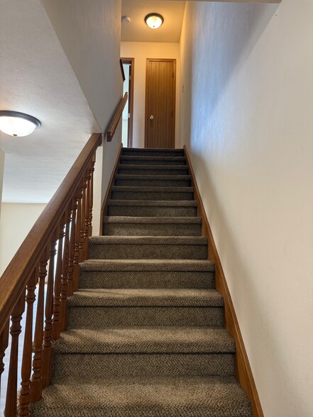 Building Photo - N1531 Fawn Ridge Dr
