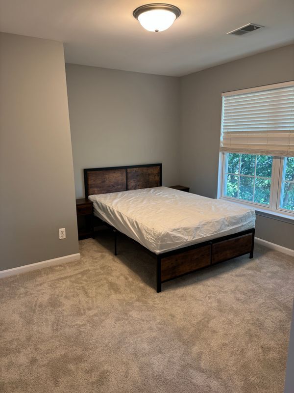 Building Photo - 2768 S Knightsbridge Cir