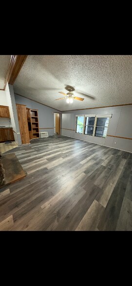 Building Photo - 1 Sunny Ln