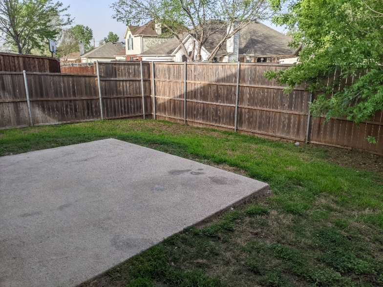 Building Photo - 1257 McMahan Dr