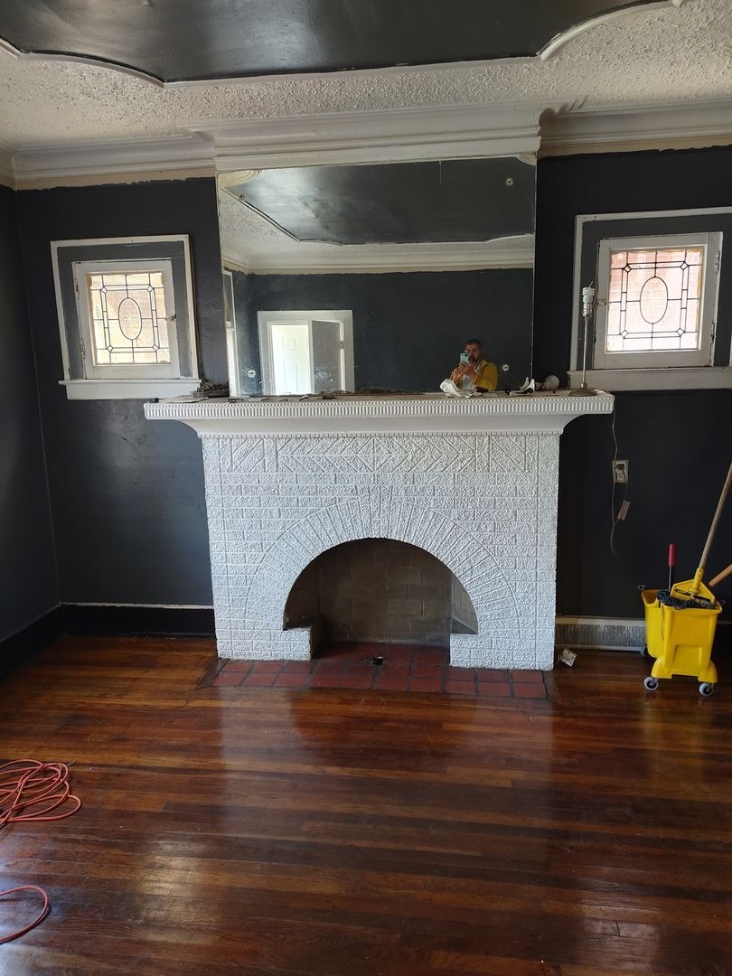 Building Photo - 3311 W Grand St