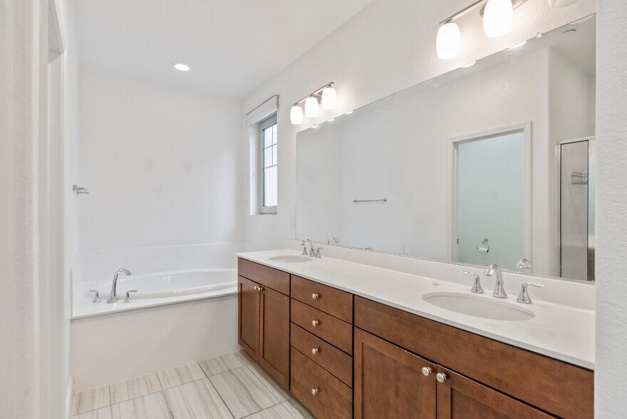 Building Photo - 2954 Worthing Common