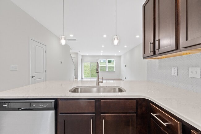 Building Photo - 3063 Spline Cir
