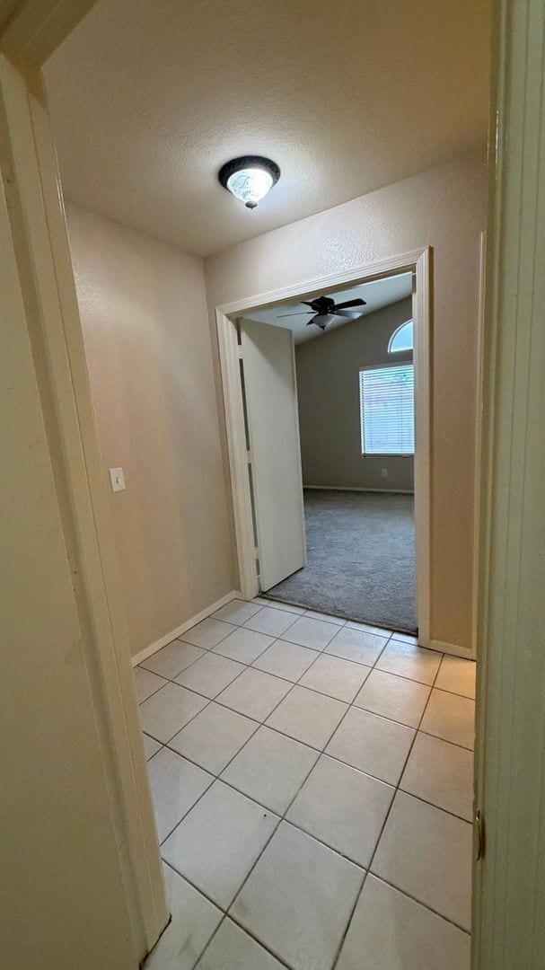 Building Photo - Freshly Painted 3 bedroom/2 bathroom Peoria Home!