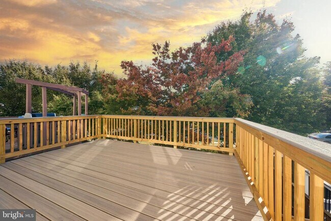 Building Photo - 685 Springhouse Square SE