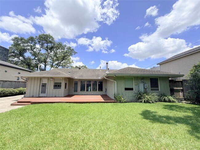 Building Photo - 5019 Yarwell Dr