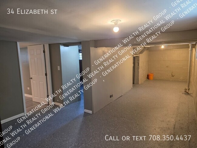 Building Photo - 34 Elizabeth St
