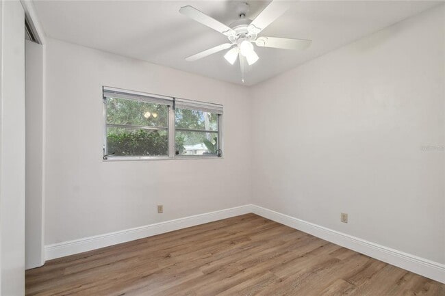 Building Photo - 2111 Lanai Ave