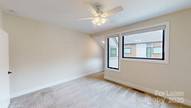 Building Photo - 1211 Minter Pl