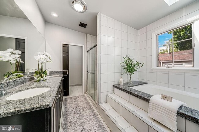 Building Photo - 4817 Chevy Chase Blvd