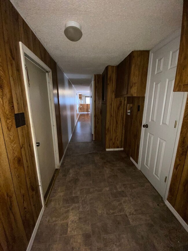 Building Photo - 103 Waldrop Rd