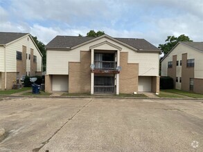 Building Photo - 2 br, 2 bath 4plex - 1010 Autumn Cir C