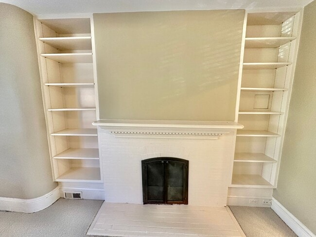 Building Photo - JUST RENOVATED - Astonishing Adams Morgan ...