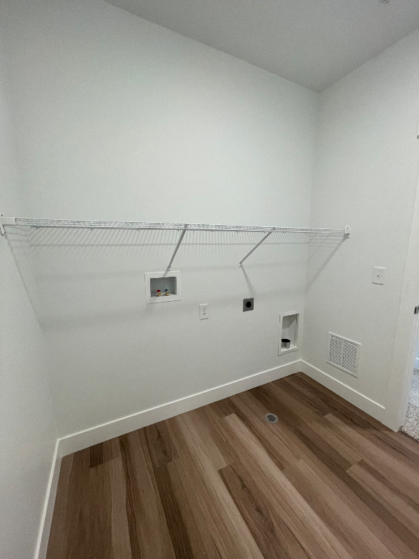 Building Photo - 13483 Commodus Dr